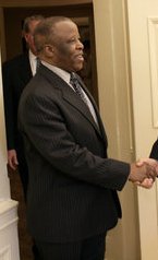 Festus Mogae (public domain White House photo by Eric Draper, 2005)