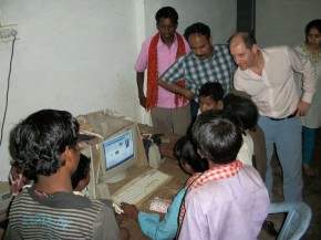 Picture: Kids at the computer