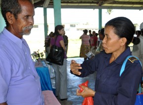 Sergeant Amelia de Jesus Amaral, the Commander of the Vulnerable Person’s Unit of the National Police of Timor-Leste, speaking earlier this year with a customary leader about reporting domestic violence. Her unit works with the community to raise awareness of violence against women and girls, and to refer survivors to the UN Women/DFID-supported network of service providers discussed in the blog post.