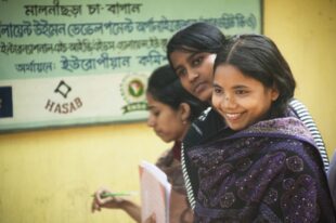 Members of a youth group in Bangladesh meet on a regular basis to discuss their sexual and reproductive health rights. Picture: International HIV/AIDS Alliance 