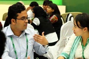 International Youth delegates discuss how they can cross cultural barriers and discover a common purpose. Picture: Durlov Nubras Ahmed/BYLC 