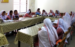 70 midwife training centres have been set up with UK support and more than 8,500 CMW’s have been trained so far. Picture: Saad Mustafa