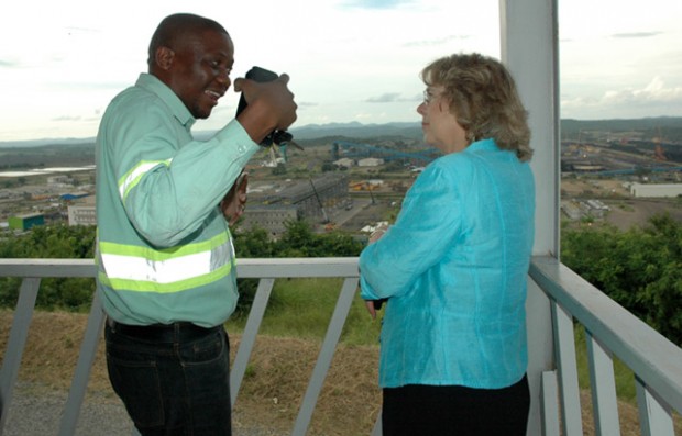 Baroness Northover discusses sustainable mining with Enoque Vicente, Sustainability Manager at Vale. Picture: Sophie Newman/DFID