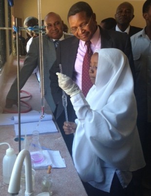 President Kikwete and a Young Scientist