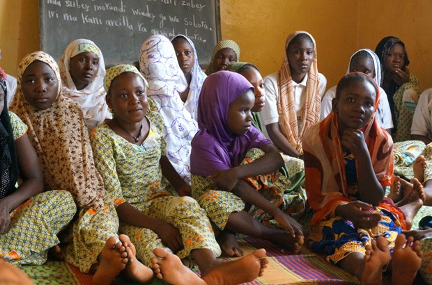 Girls participate in a mentoring session in Niamey, part of the Action for Adolescent Girls initiative, in June 2014. Picture: UNFPA/Satvika Chalasani