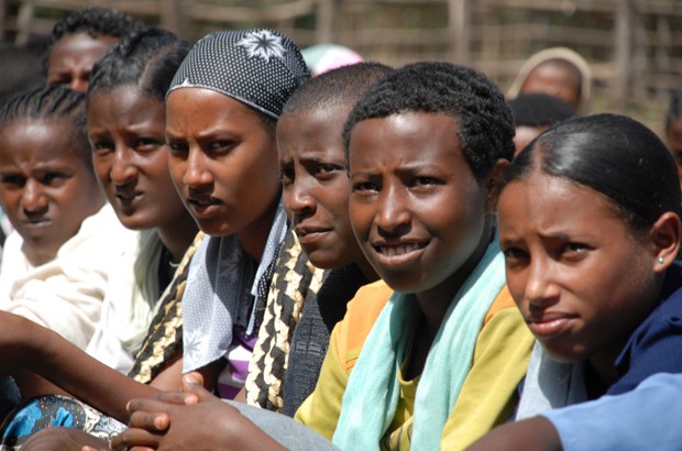 Ethiopian schoolgirls participate in a community discussion about the benefits of educating girls and delaying marriage. Picture: Ashenafi Tibebe/Girls Not Brides. All rights reserved. 